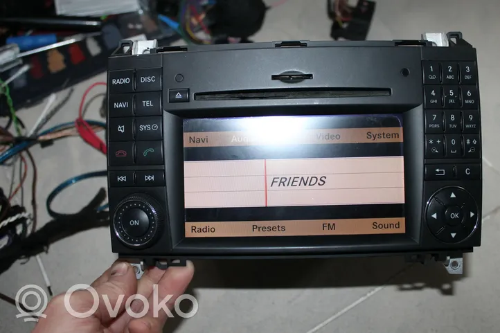 Mercedes-Benz Sprinter W906 Unità principale autoradio/CD/DVD/GPS A1698704994