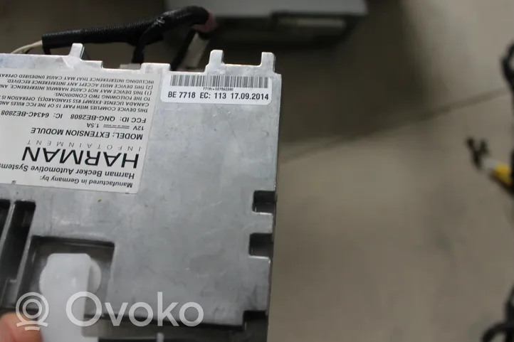 Toyota Avensis T270 Navigation unit CD/DVD player 868400W012