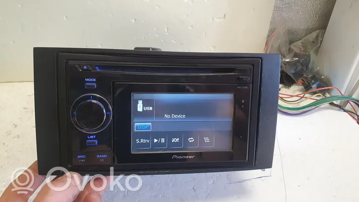 Volkswagen Transporter - Caravelle T5 Panel / Radioodtwarzacz CD/DVD/GPS PIONEER