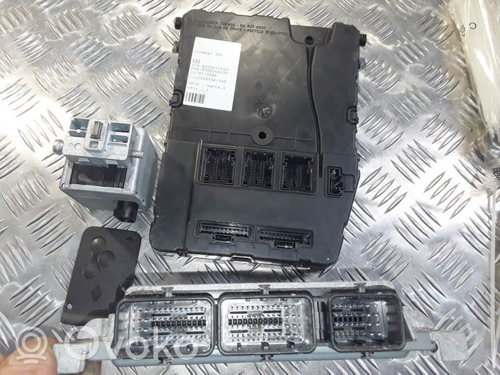 Renault Megane II Calculateur moteur ECU 8200565863