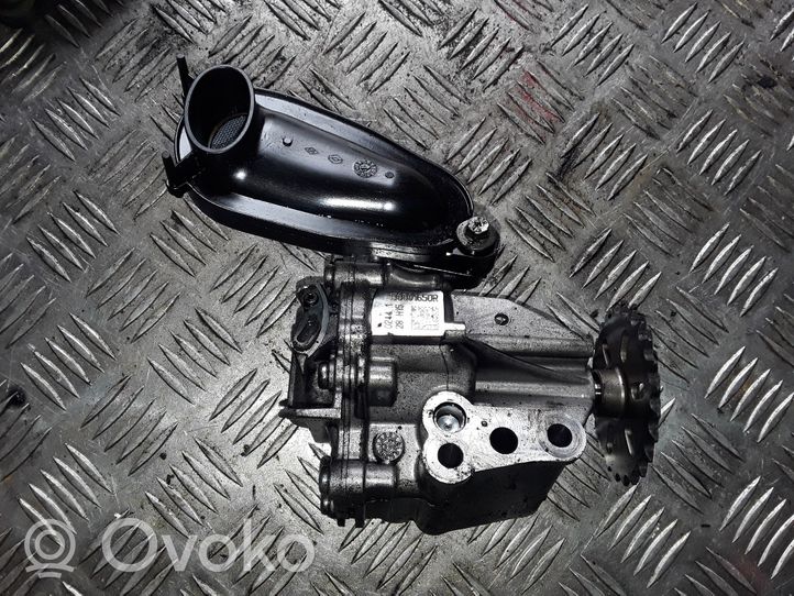 Opel Vivaro Oil pump 150001650R