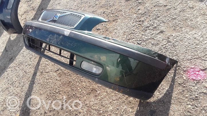 Volvo V70 Front bumper 09484239