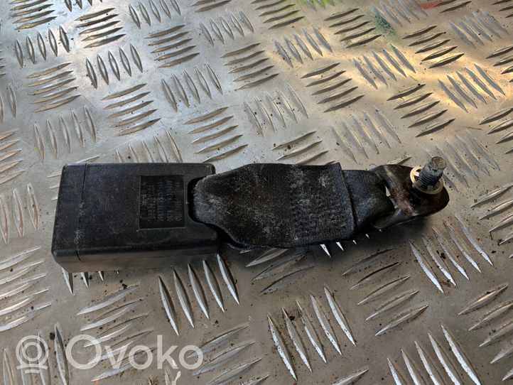 Nissan Qashqai Takaistuimen turvavyön solki 88832EY10A