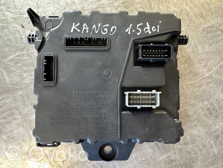 Renault Kangoo II Module de contrôle carrosserie centrale 28117328