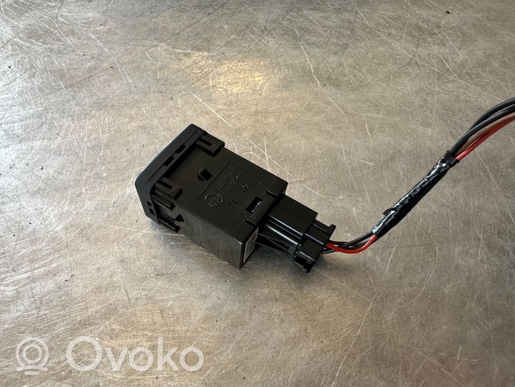 Nissan Qashqai Traction control (ASR) switch 