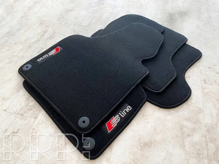 Audi A4 S4 B6 8E 8H Kit tapis de sol auto 