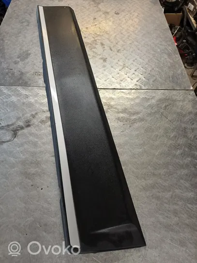 Volvo XC70 Front door trim (molding) 31276153