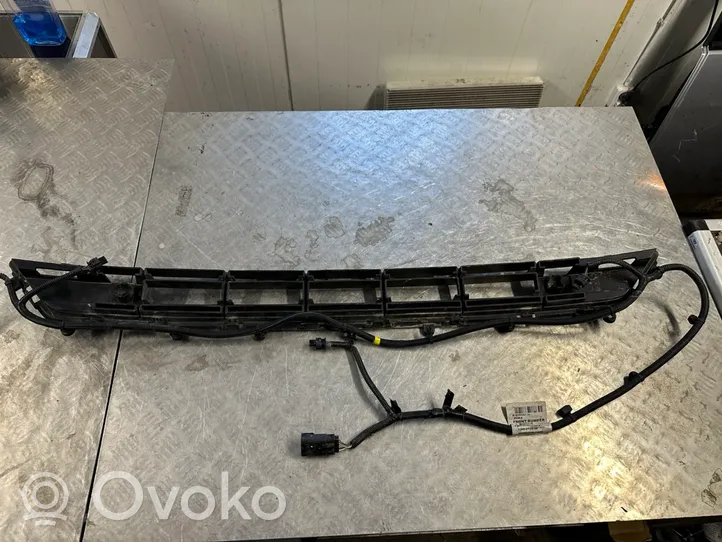 Volvo XC40 Mascherina inferiore del paraurti anteriore 31449342