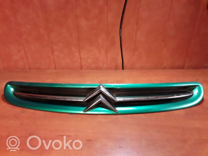 Citroen Xsara Picasso Grille calandre supérieure de pare-chocs avant 9631507477