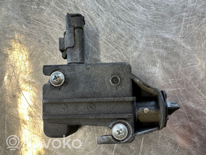 Citroen DS4 Siłownik klapki wlewu paliwa 9651630280