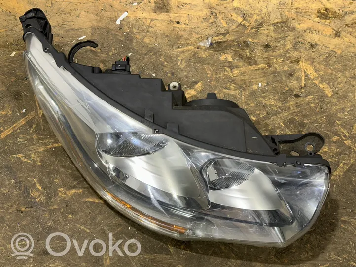 Citroen C4 II Lampa przednia 