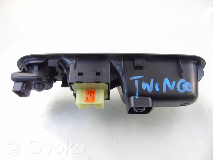 Renault Twingo III Przełącznik / Przycisk otwierania szyb 809612578R