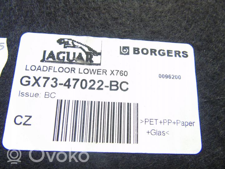 Jaguar XE Tavaratilan kaukalon tekstiilikansi GX7347022BC
