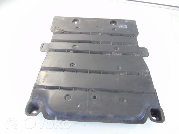 Audi A3 S3 8V Placa protectora del centro/medio 5Q0825230H