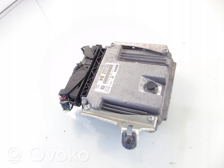 Toyota Urban Cruiser (XP110) Calculateur moteur ECU 0281015700