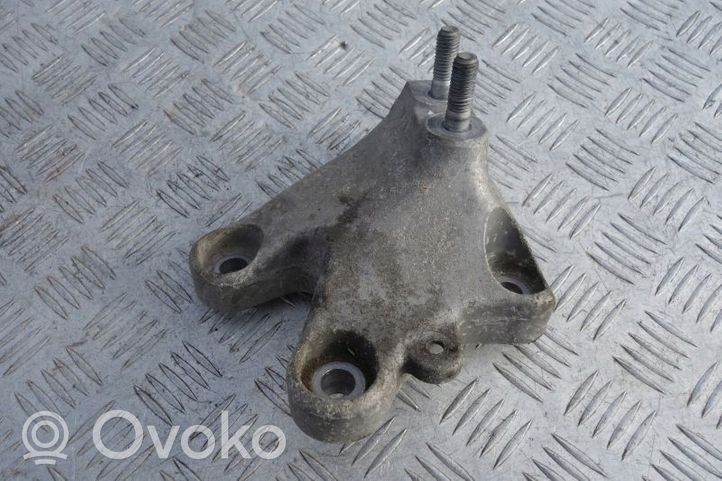 Ford Ka Łapa / Mocowanie skrzyni biegów E3B17M125AC