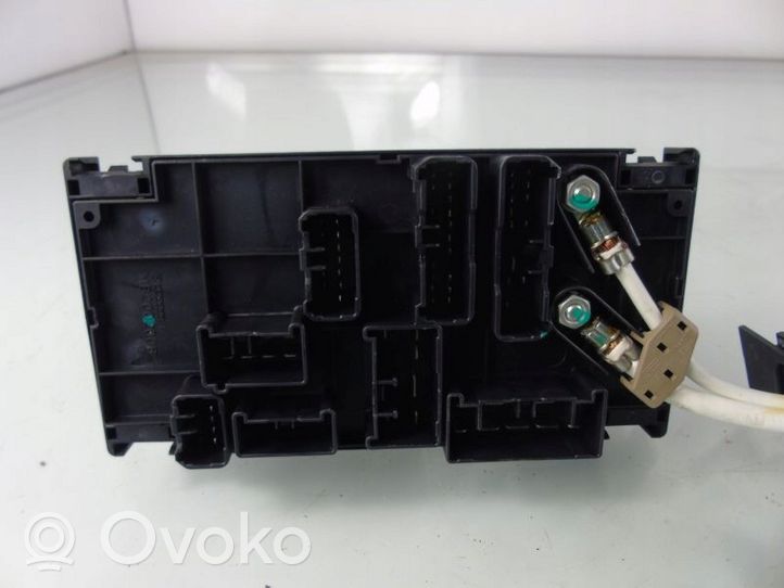 Subaru B9 Tribeca Module de fusibles 82231XA00B