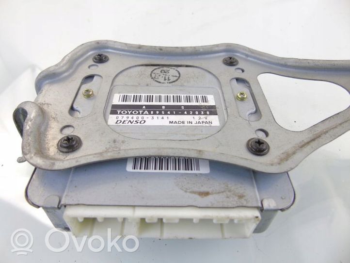 Toyota RAV 4 (XA10) Sterownik / moduł ABS 8954142030