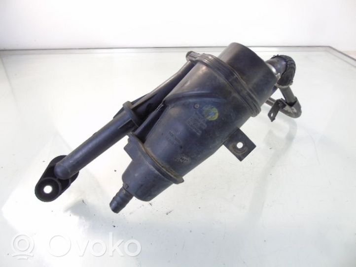 Opel Astra J Separatore dello sfiato dell’olio 55575980