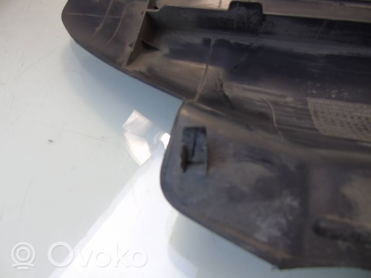 Audi A6 S6 C6 4F Staffa del pannello di supporto del radiatore parte superiore 8K0807081D