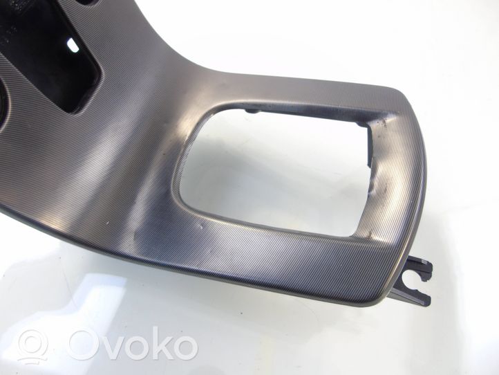 Volvo C30 Console centrale 30672565