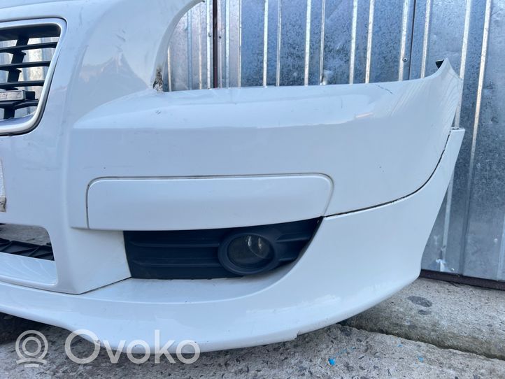 Volvo C30 Zderzak przedni 