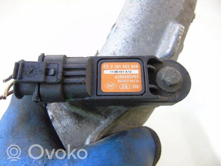 Renault Megane III Air pressure sensor 0281002958