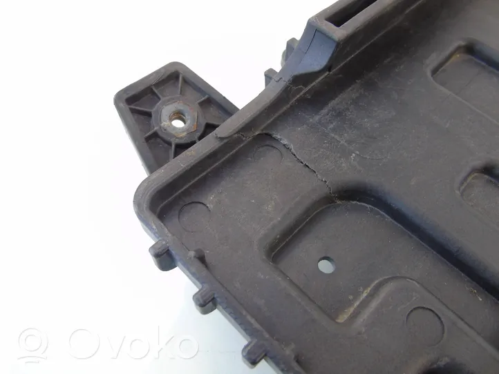 Hyundai i40 Support boîte de batterie 37150-3Z000