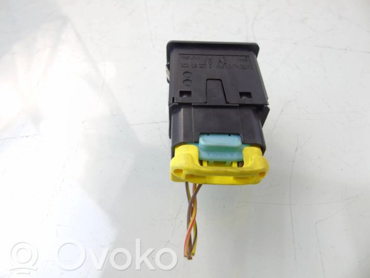 3C0919237C Volkswagen PASSAT B7 Passenger airbag on/off switch, 58.95
