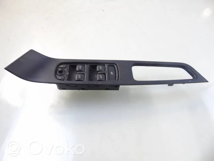 Volvo S60 Przyciski szyb 31334346