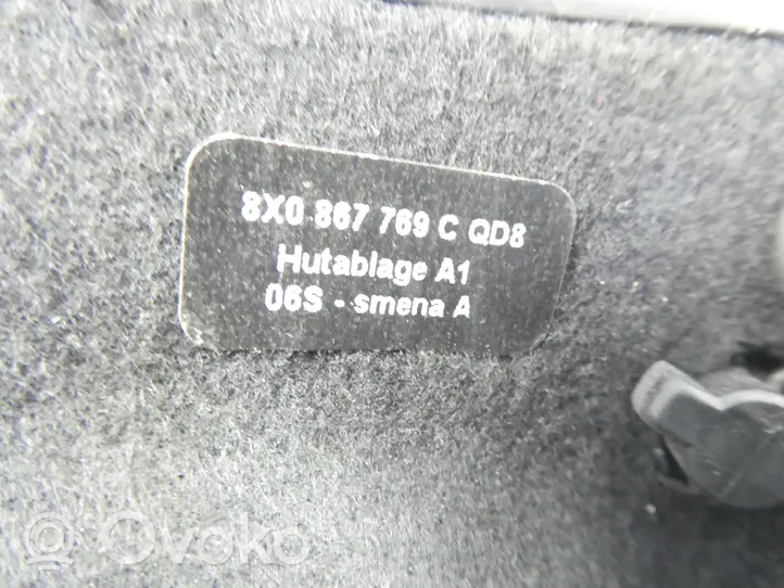 Audi A1 Grilles/couvercle de haut-parleur arrière 8X0867769C