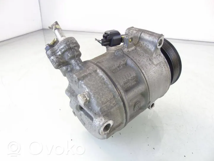 Volvo V40 Ilmastointilaitteen kompressorin pumppu (A/C) P31291251