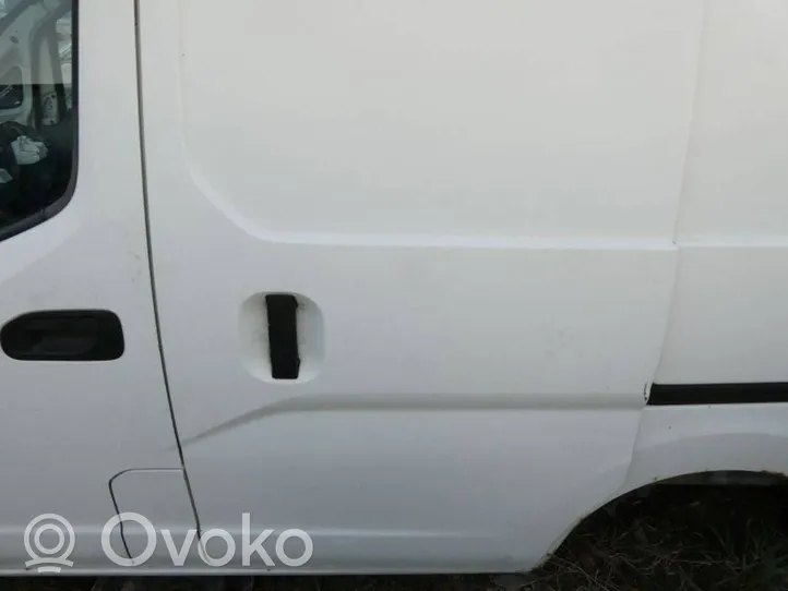 Nissan NV200 Sivuliukuovi 