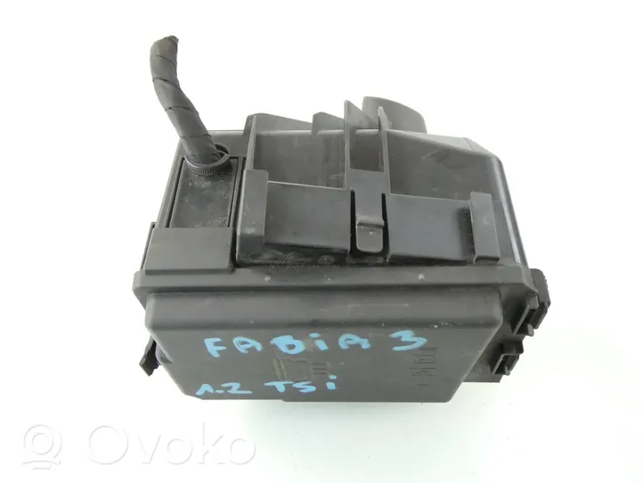 Skoda Fabia Mk3 (NJ) Fuse module 6C0907361F