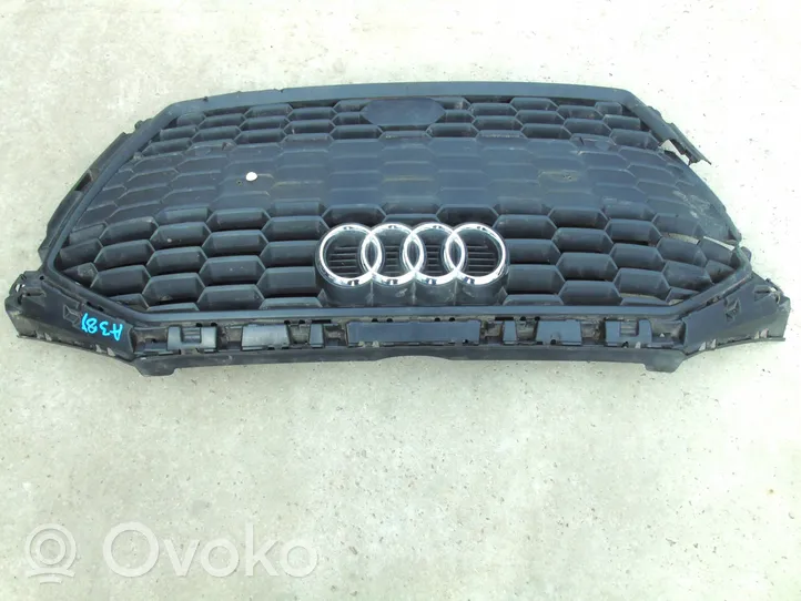 Audi A3 8Y Maskownica / Grill / Atrapa górna chłodnicy 8Y0853651