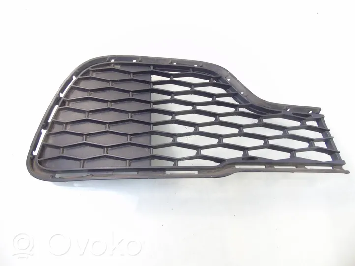 Maserati Ghibli Grille inférieure de pare-chocs avant 