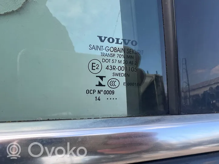 Volvo V70 Takaovi 