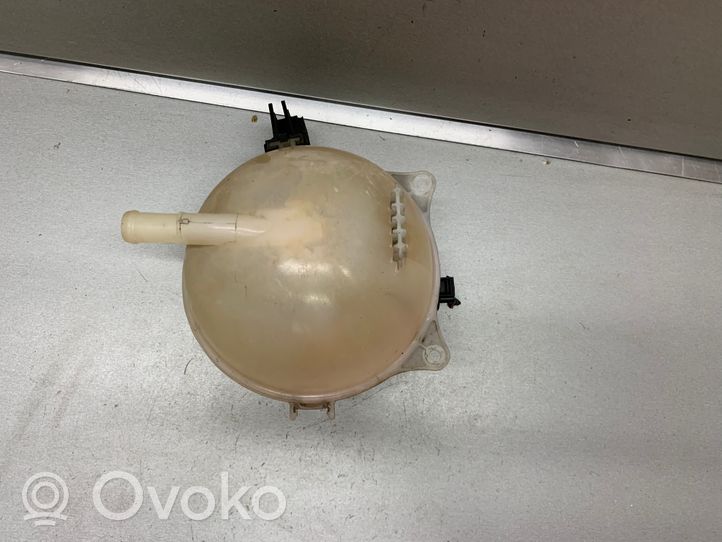 Volkswagen Polo IV 9N3 Réservoir de liquide lave-glace 6Q0121407A