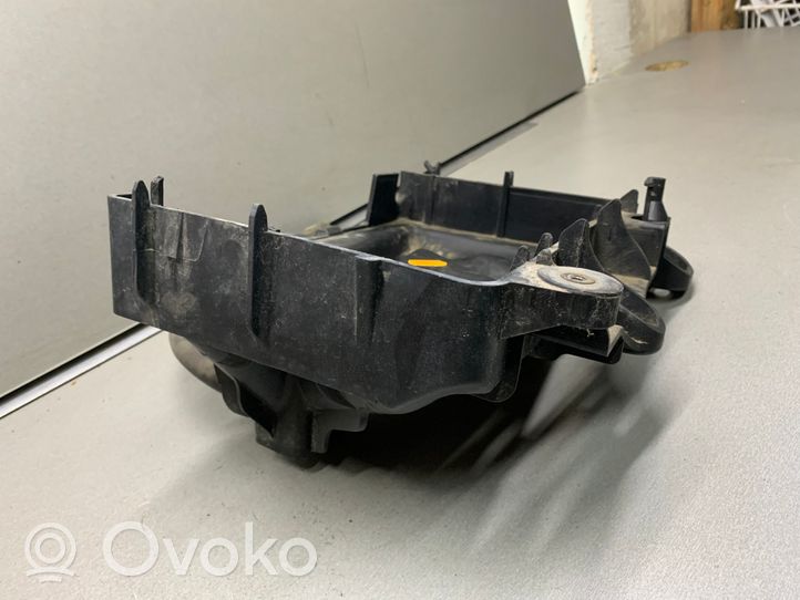 Volkswagen Polo IV 9N3 Boîte de batterie 6Q0915331D