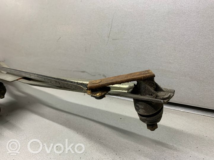 Opel Rekord E2 Etupyyhkimen vivusto 