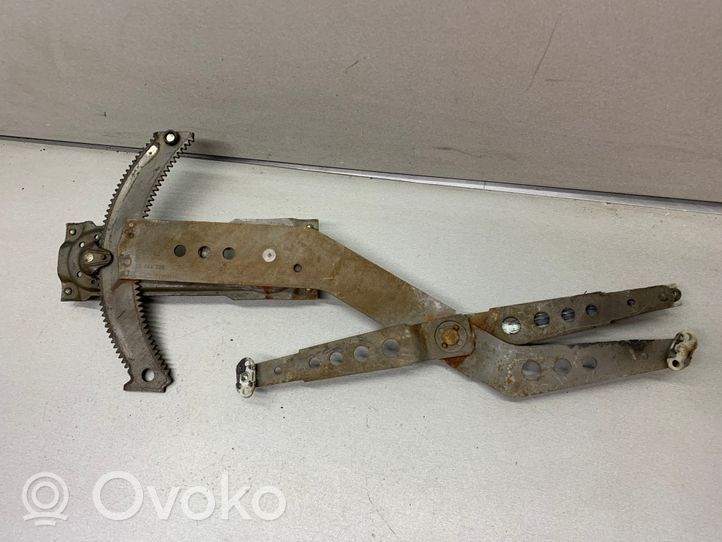 Opel Rekord E2 Front door manual window regulator 90044729