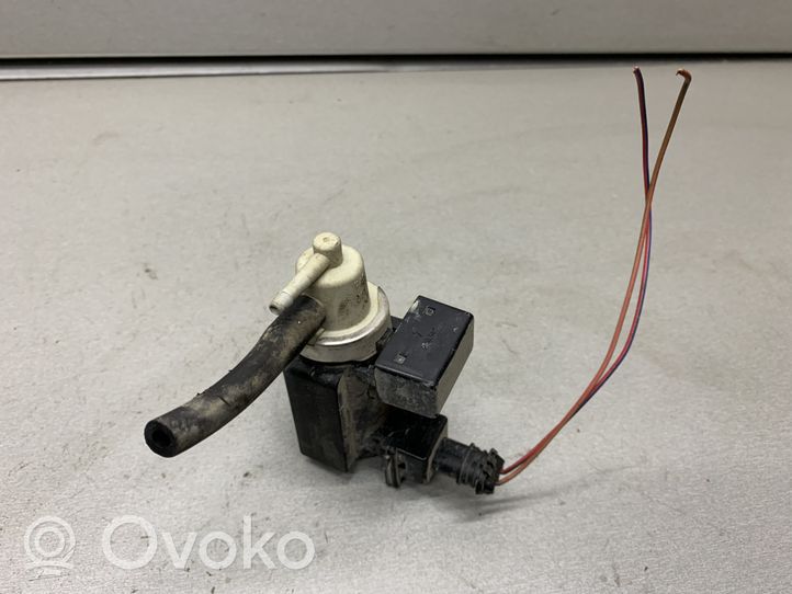 Opel Corsa C Zawór podciśnienia / Elektrozawór turbiny 72190339