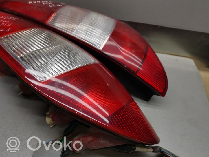 Ford Mondeo Mk III Rear/tail lights set 