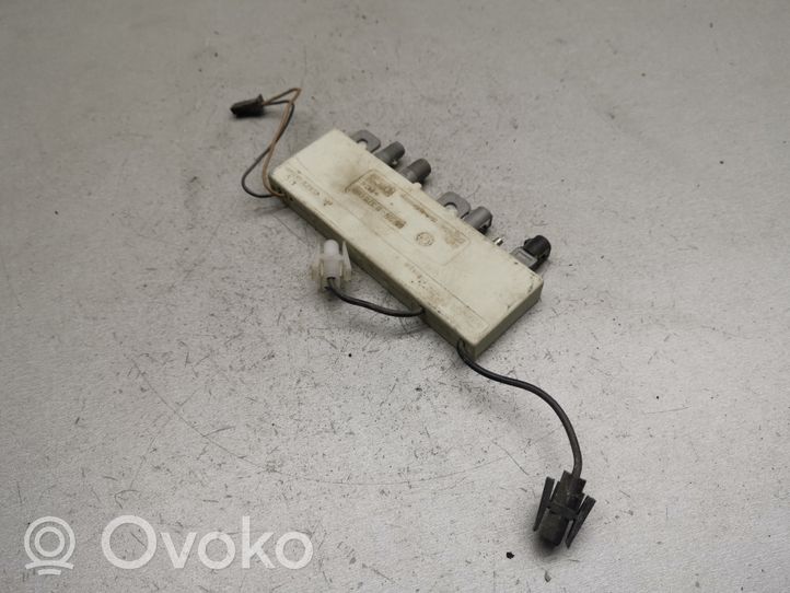 BMW 5 E39 Antennenverstärker Signalverstärker 8378090