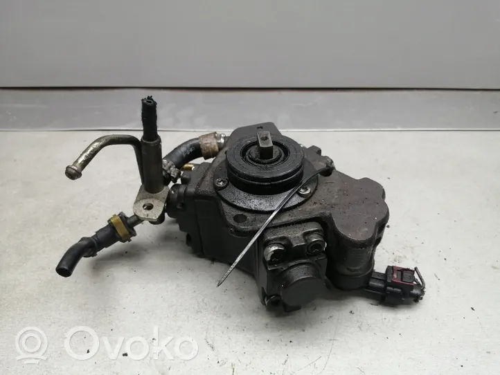 Opel Corsa D Pompe d'injection de carburant à haute pression 55572537