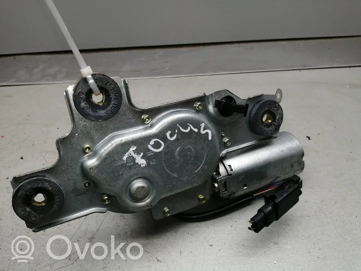 Ford Focus Moteur d'essuie-glace arrière 0390201548