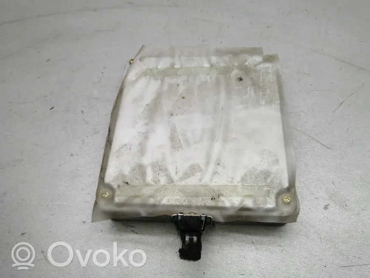 Toyota Corolla E120 E130 Sterownik / Moduł ECU 8966602310