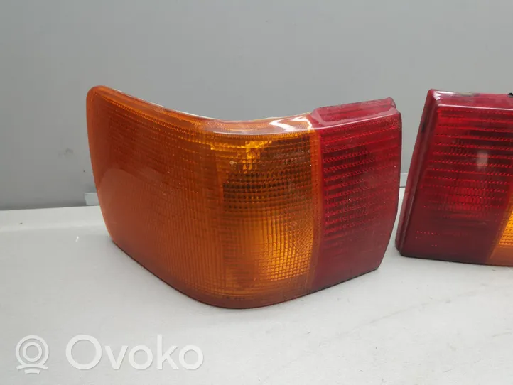 Audi 80 90 B3 Lampy tylne / Komplet 893945095