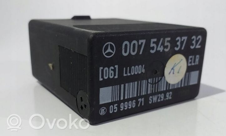 Mercedes-Benz E W124 Przekaźnik / Modul układu ogrzewania wstępnego A0075453732