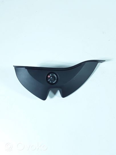 Renault Megane IV Rivestimento estremità laterale del cruscotto 689205425R